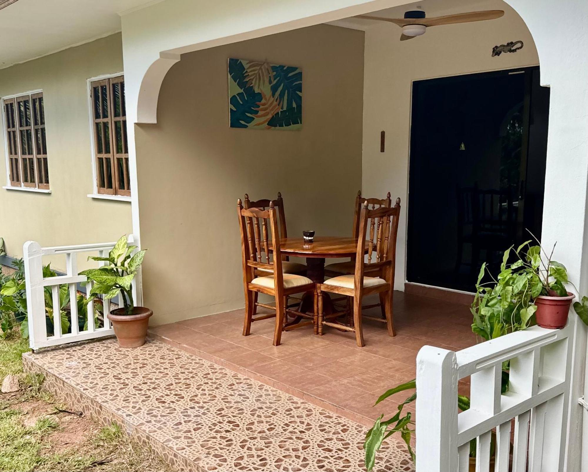 Appartamento Jardin Marron Baie Sainte Anne Esterno foto